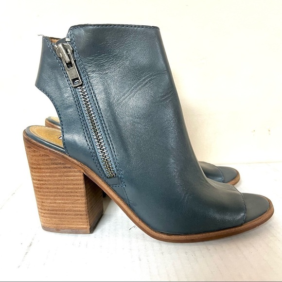STEVE MADDEN Terraa heeled slingback blue peeptoe booties size 9.5 - Picture 2 of 9
